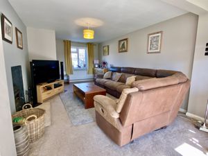 Lounge- click for photo gallery